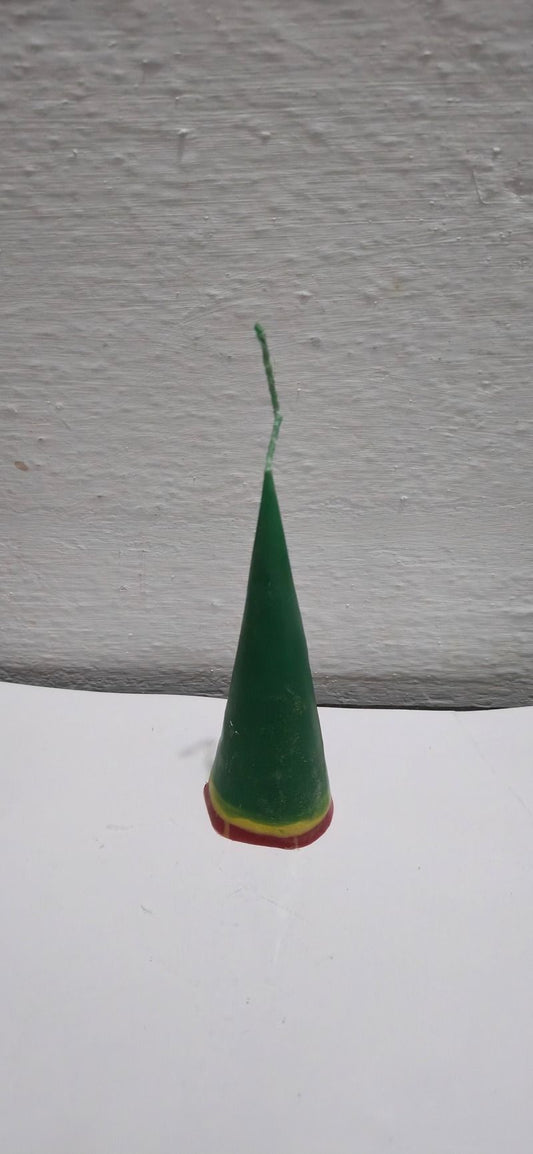 Handcrafted Amber Oud Cone Candle – Paraffin Wax, Sweet Fragrance